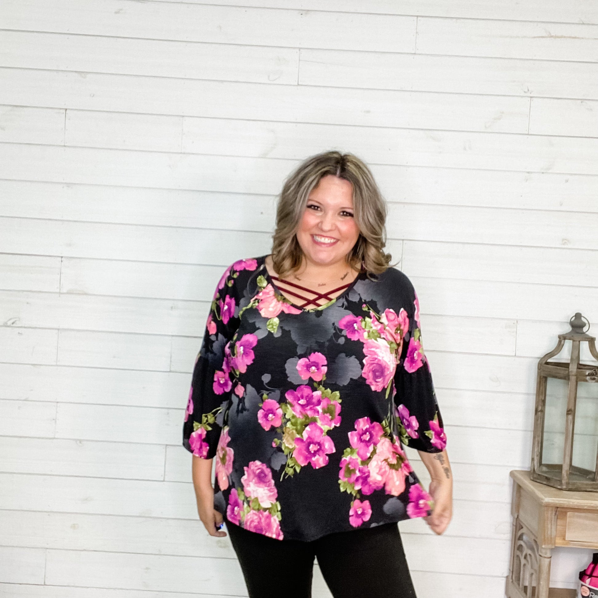 "Scarlett" Floral 3/4 Bubble Sleeve