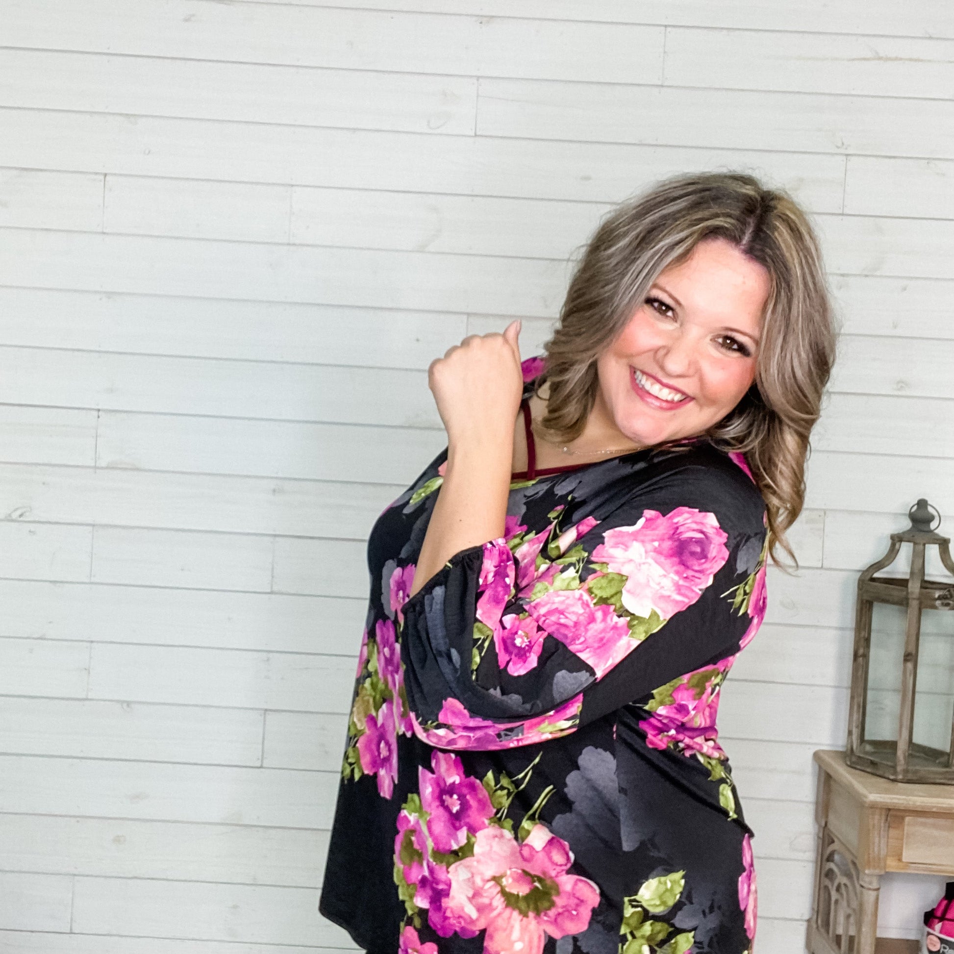 "Scarlett" Floral 3/4 Bubble Sleeve