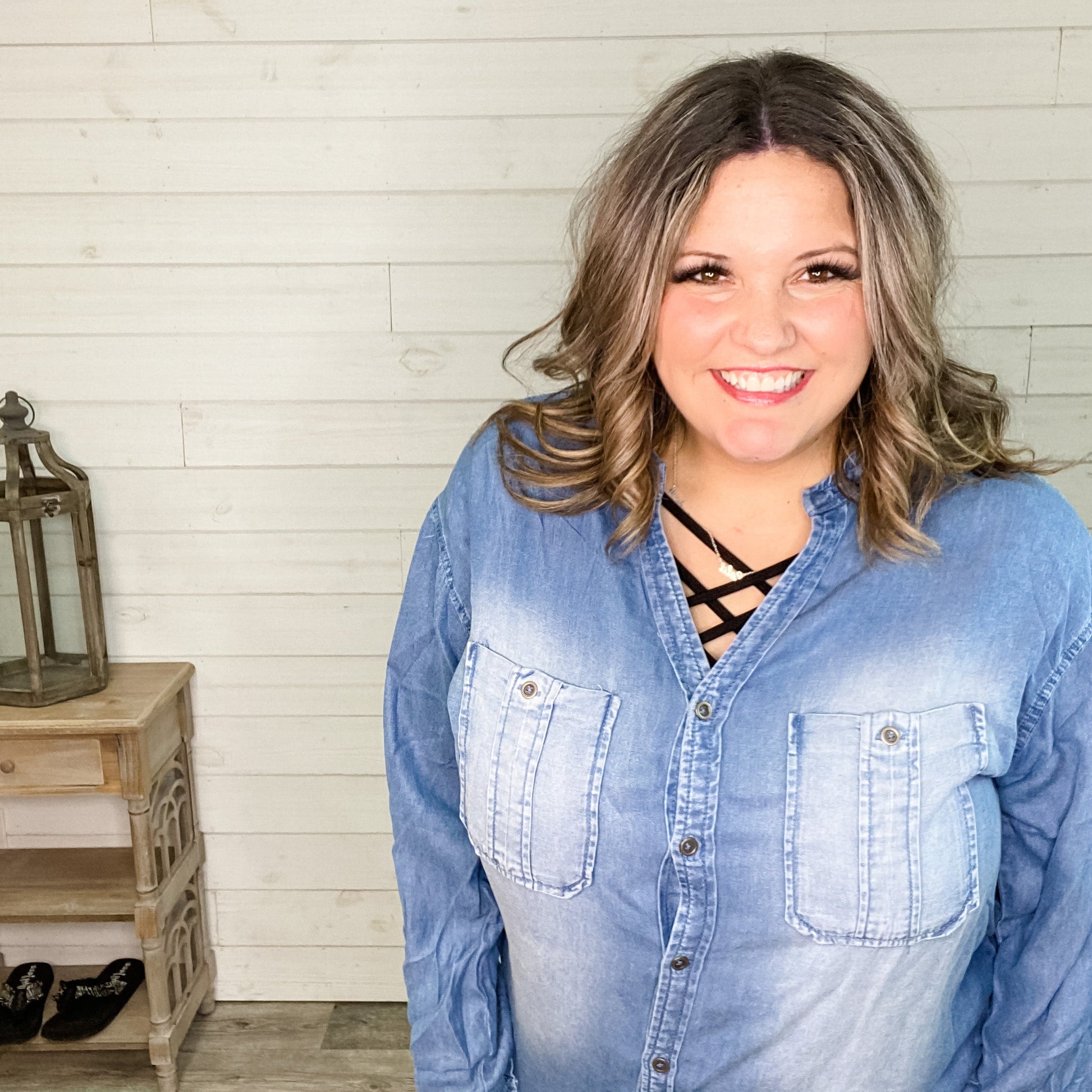 "Shania" Chambray Rolled Sleeve Hi Low (2 Shades)