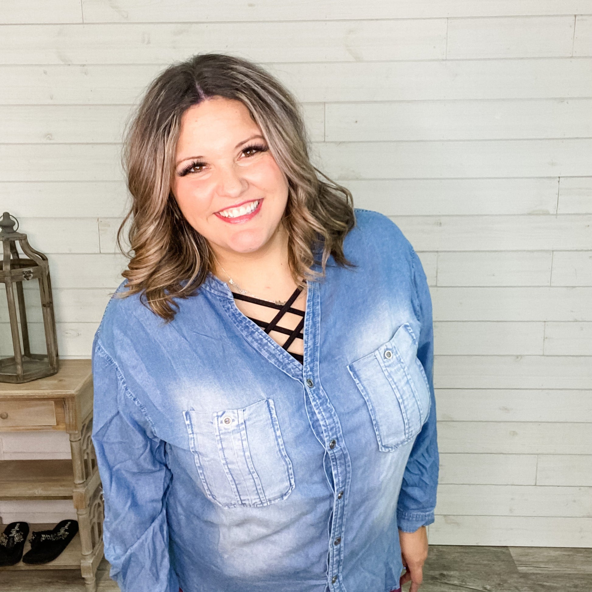 "Shania" Chambray Rolled Sleeve Hi Low (2 Shades)