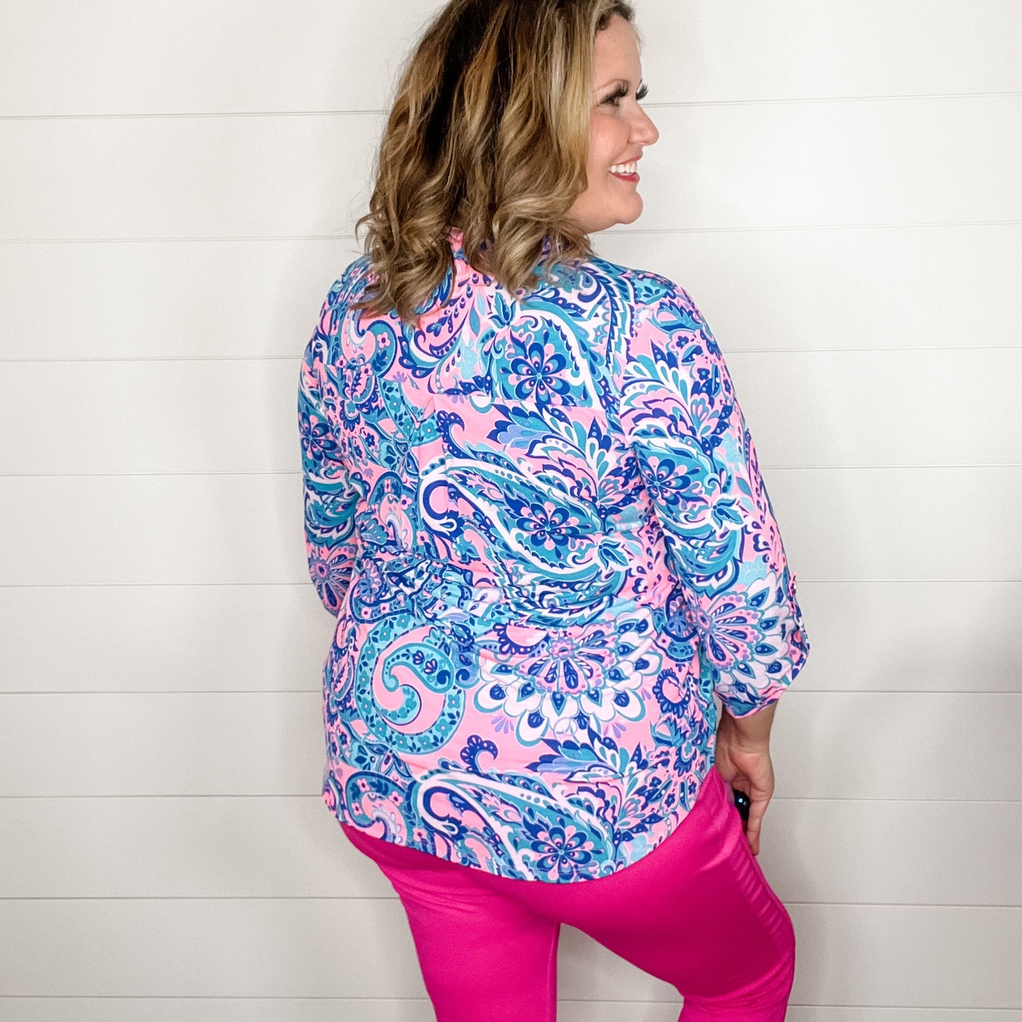 "Signal" Paisley Lizzy 3/4 Sleeve Split Neck Tops