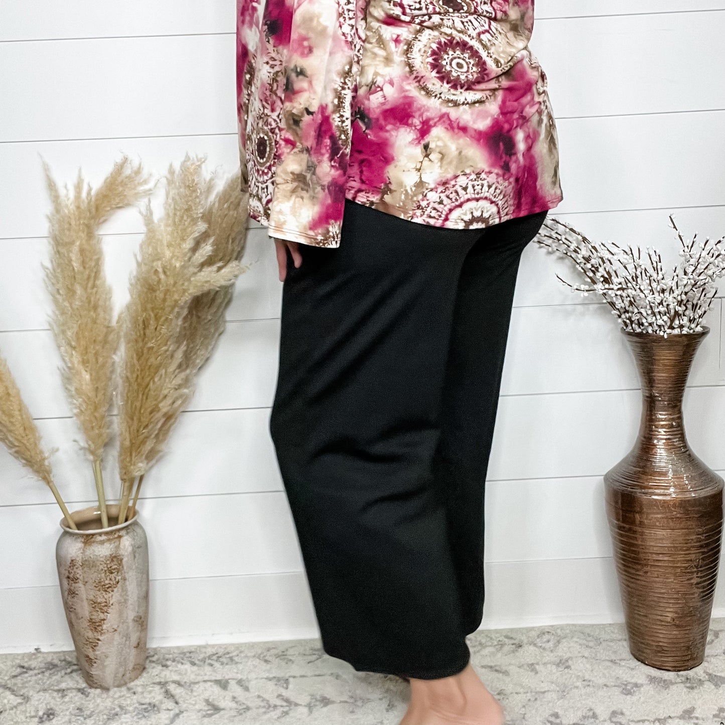 "Slight of Hand" Pull On Wide Leg Crop Trousers (Black)