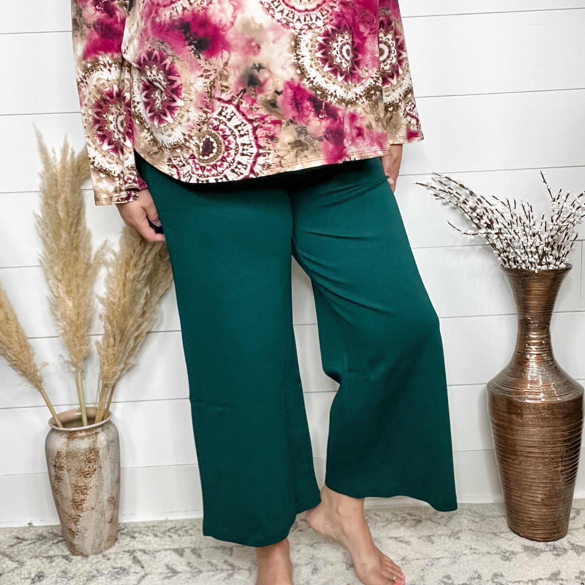 "Slight of Hand" Pull On Wide Leg Crop Trousers (Hunter Green)
