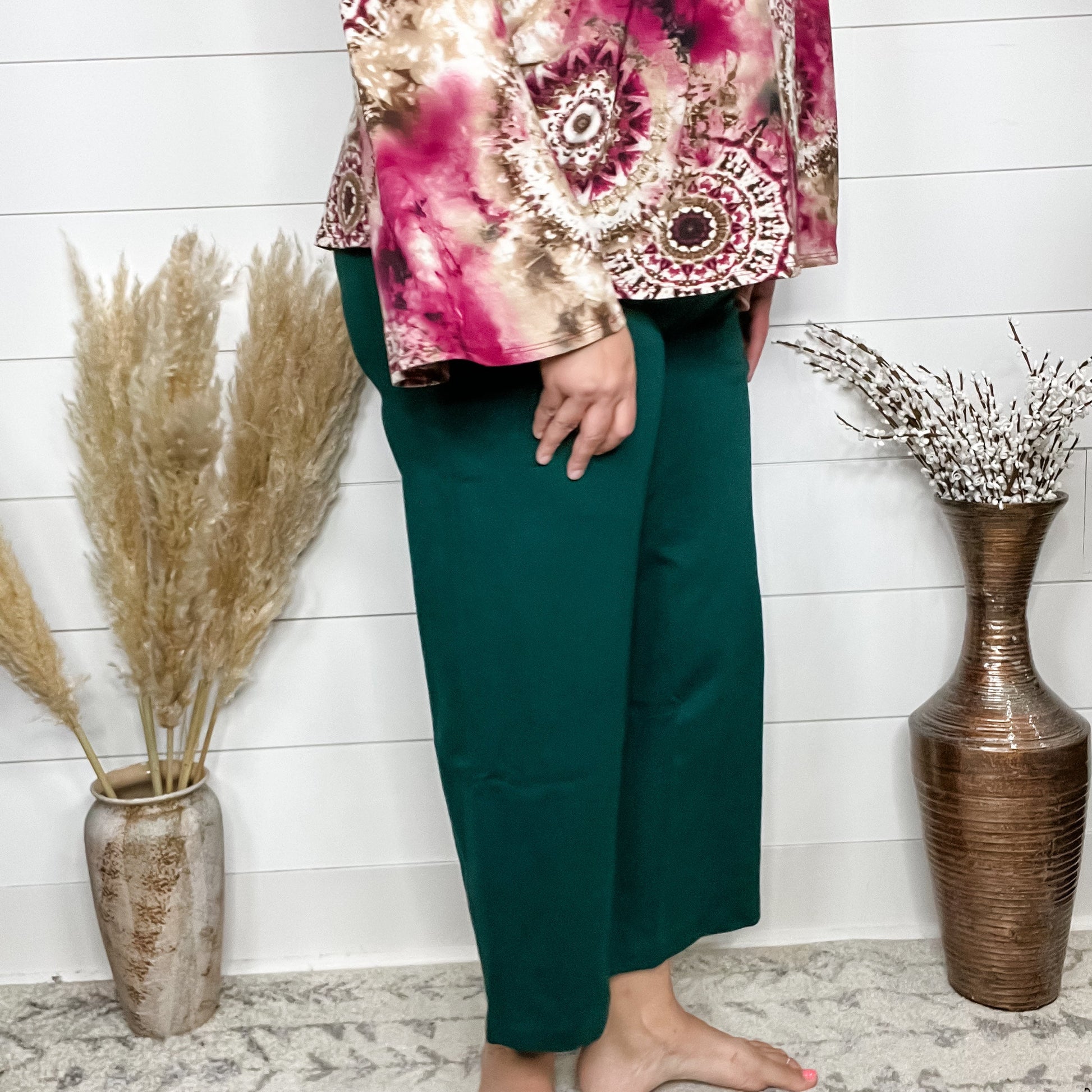 "Slight of Hand" Pull On Wide Leg Crop Trousers (Hunter Green)