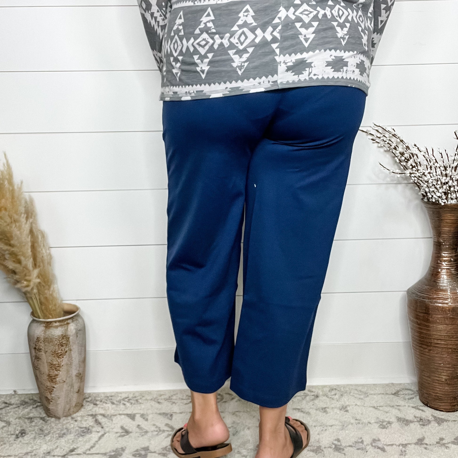 "Slight of Hand" Pull On Wide Leg Crop Trousers (Navy)