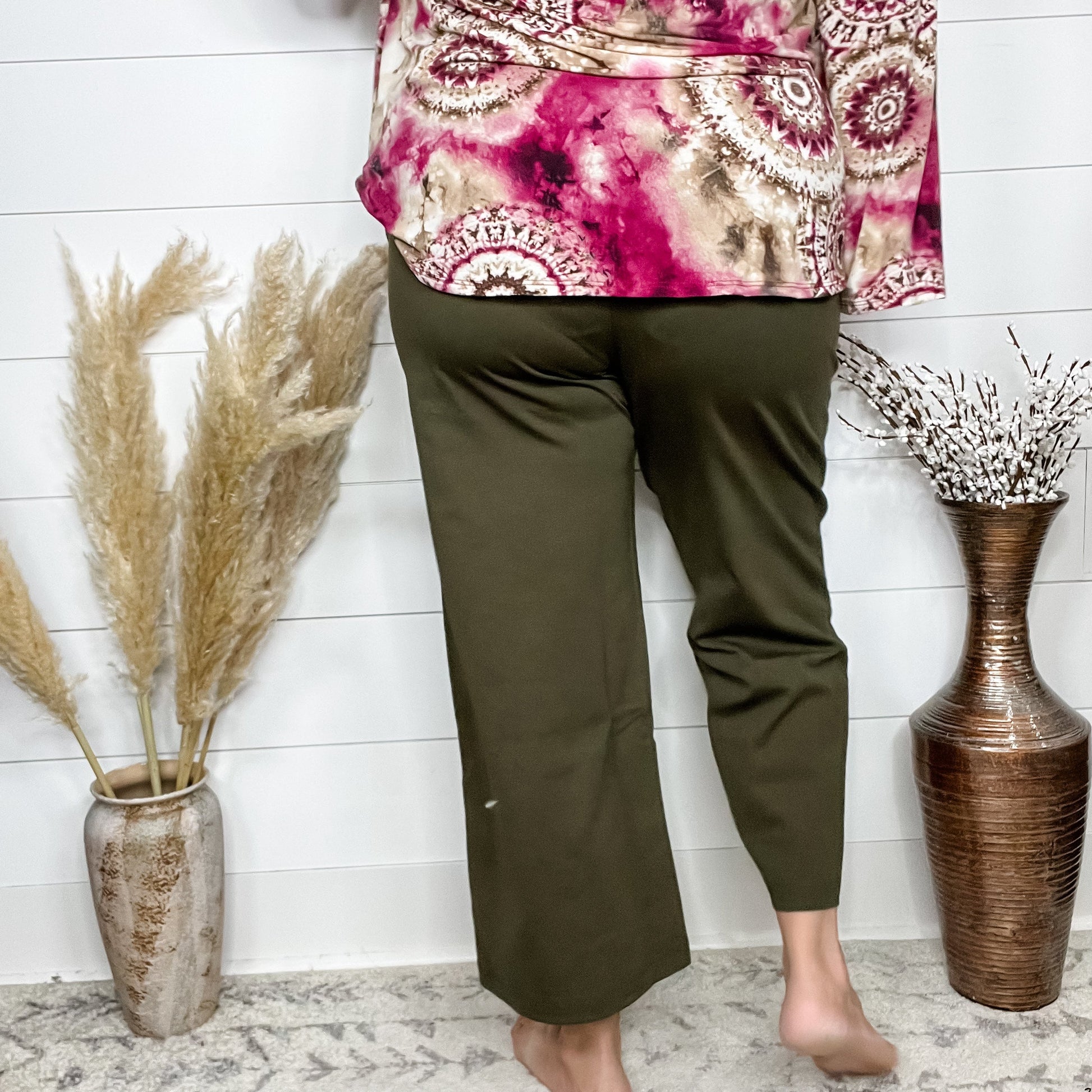 "Slight of Hand" Pull On Wide Leg Crop Trousers (Olive)