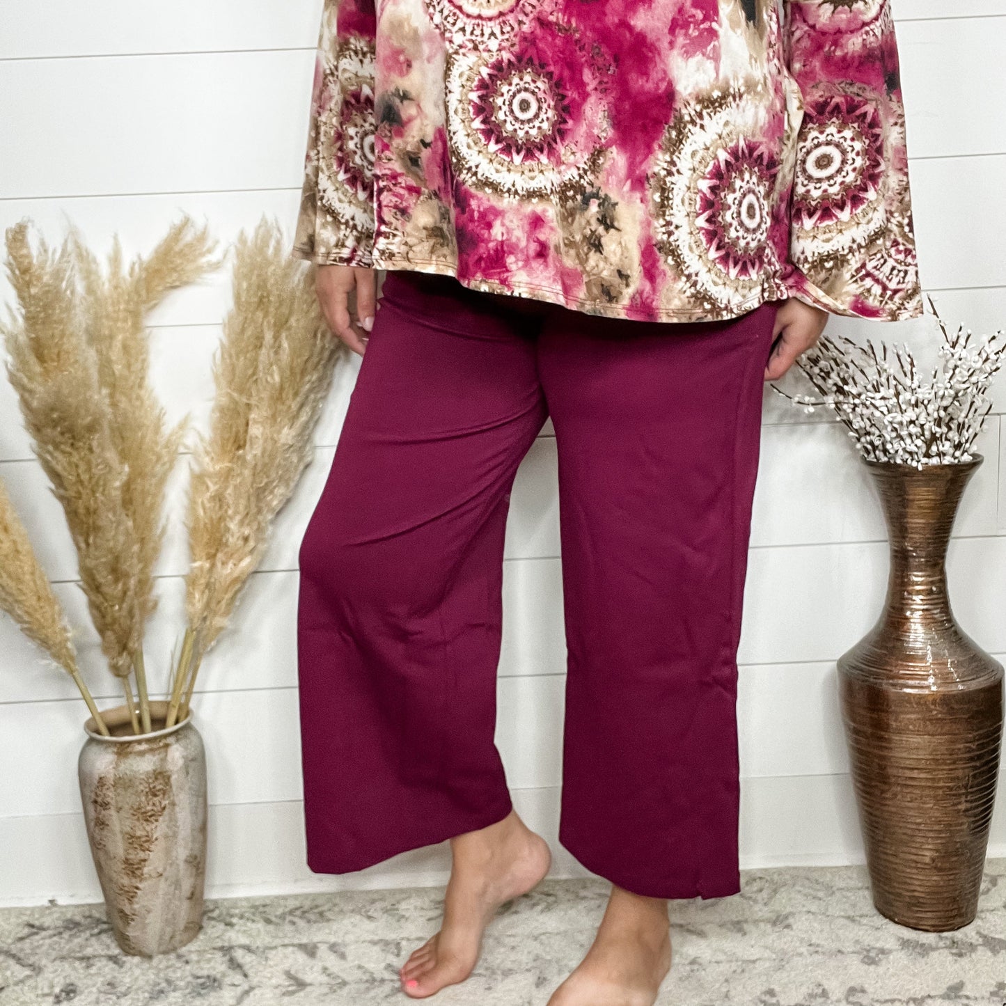 "Slight of Hand" Pull On Wide Leg Crop Trousers (Wine)