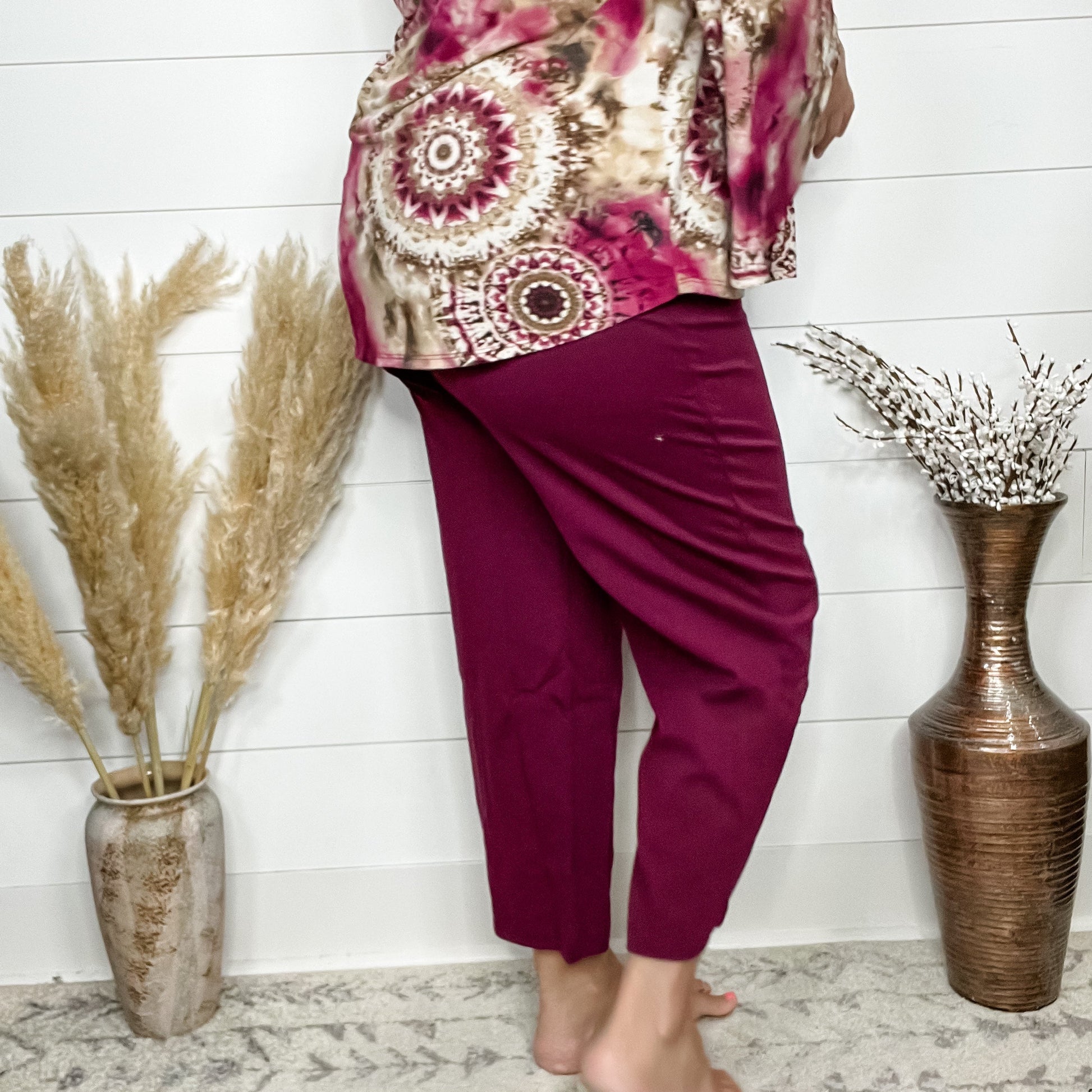 "Slight of Hand" Pull On Wide Leg Crop Trousers (Wine)
