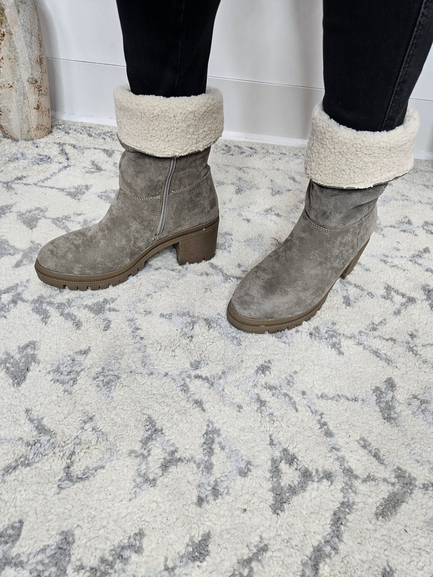 "Snuggy" Faux Suede with Sherpa Cuff Side Zip Boots (Grey)