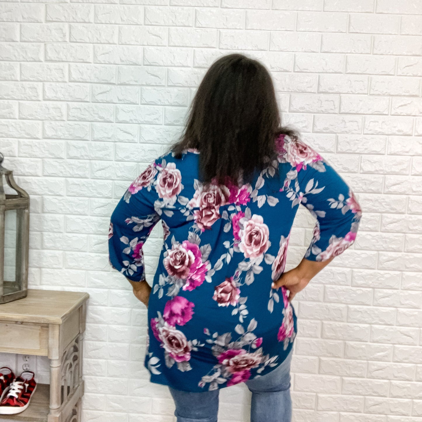 "Stella" Floral Lizzy 3/4 Sleeve Split Neck