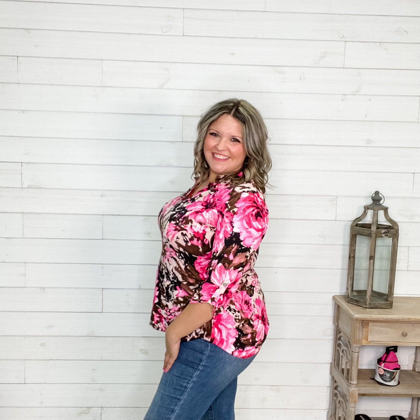 "Tawny" Floral Lizzy 3/4 Sleeve Split Neck