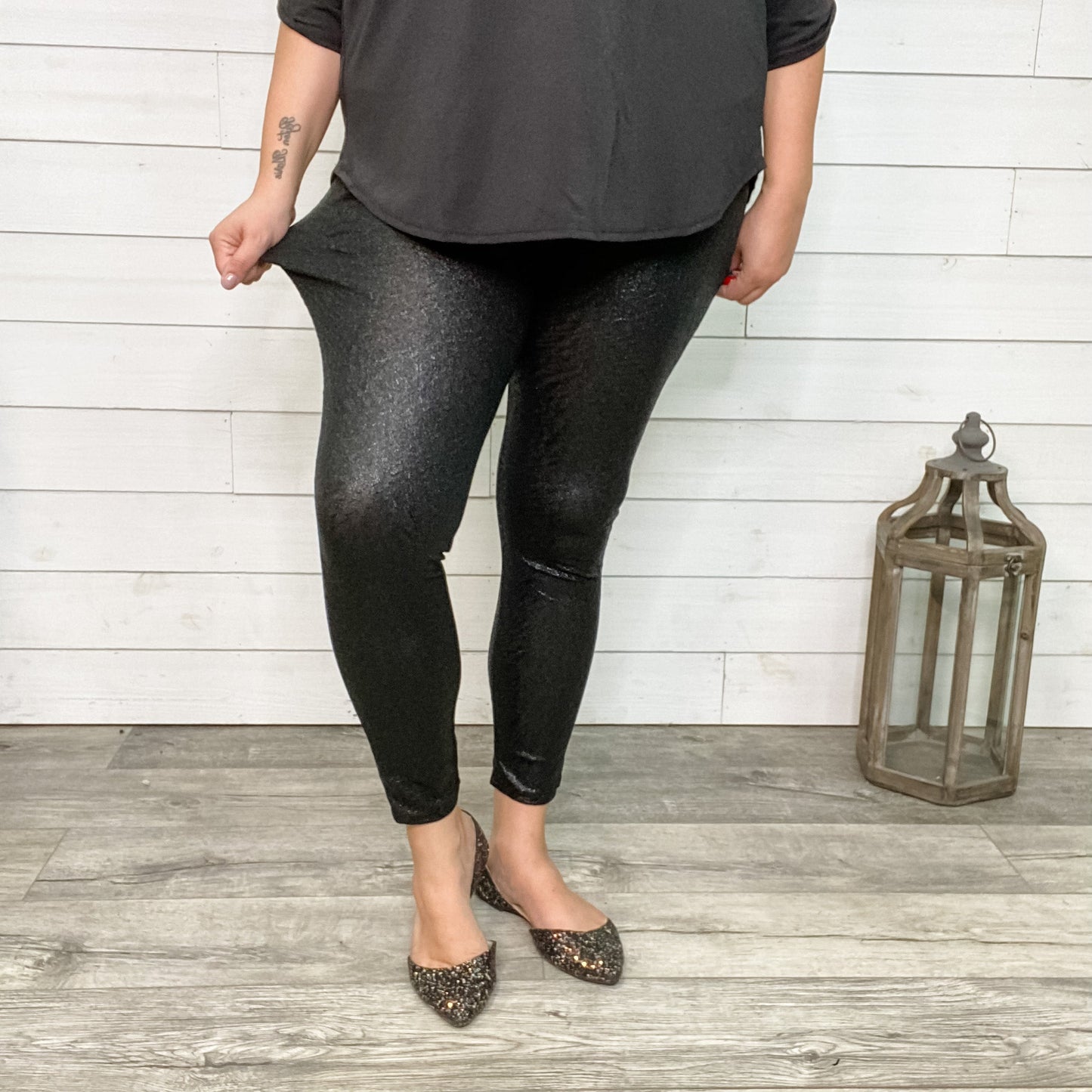 Textured Sparkle Hi Waisted Leggings (Black or Silver)