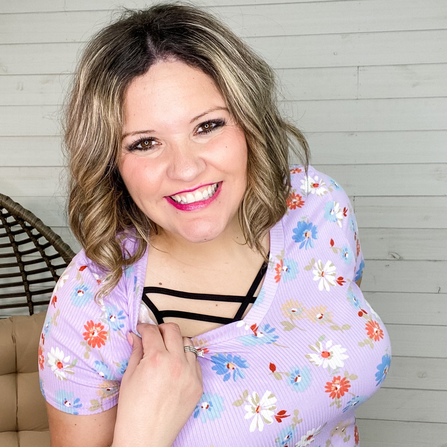 "Tracey" Floral Ribbed V Neck