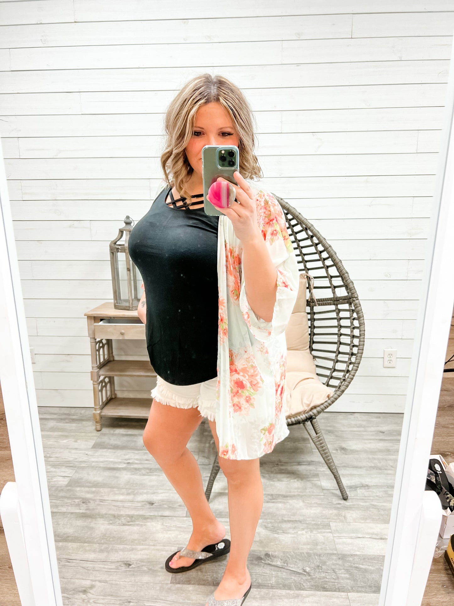 "Tranquility" Floral Short Sleeve Kimono