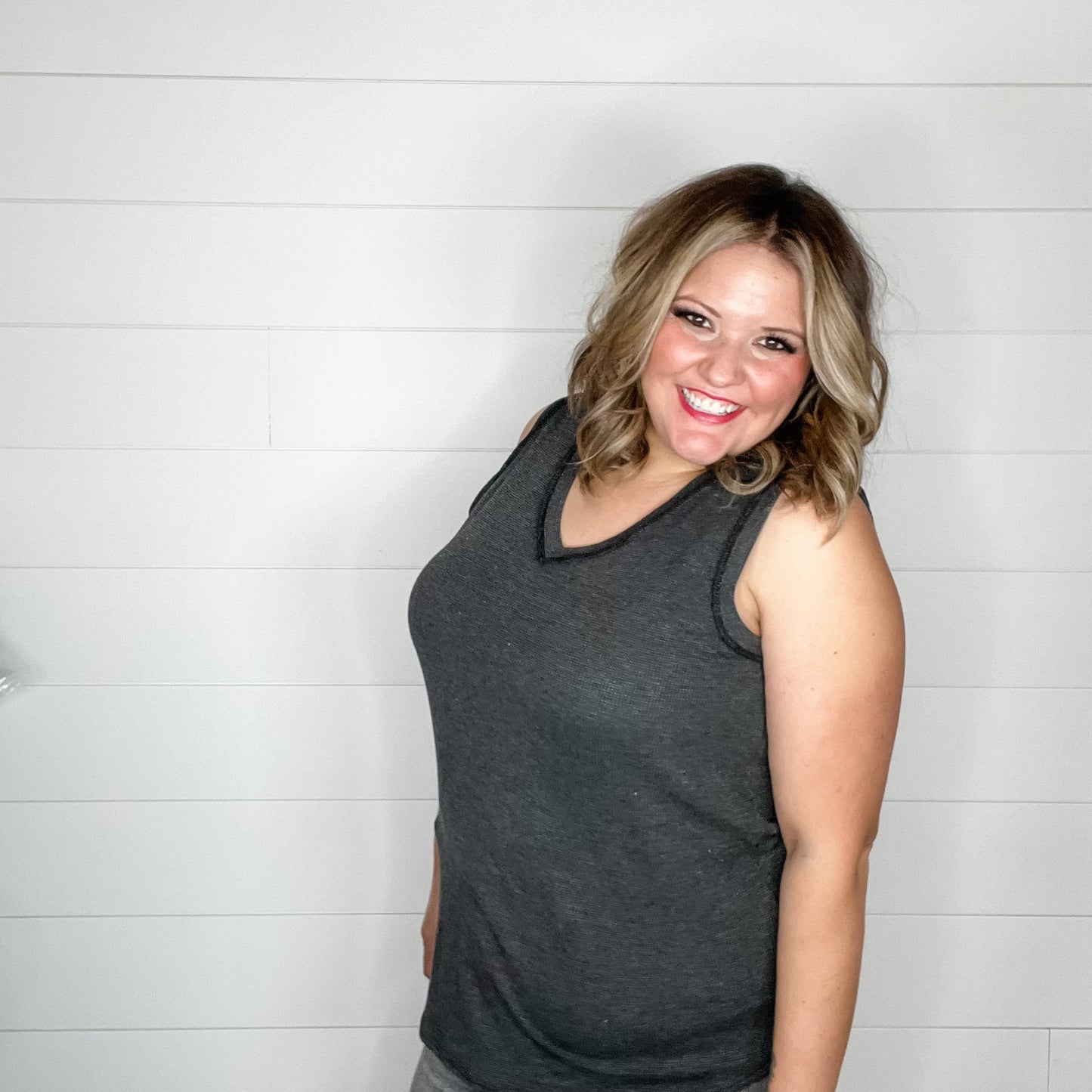 "Tristan" Waffle Texture V Neck Tank Tops (Charcoal)