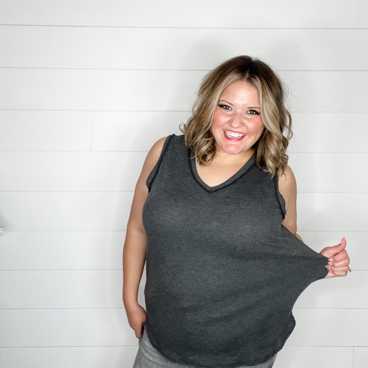 "Tristan" Waffle Texture V Neck Tank Tops (Charcoal)