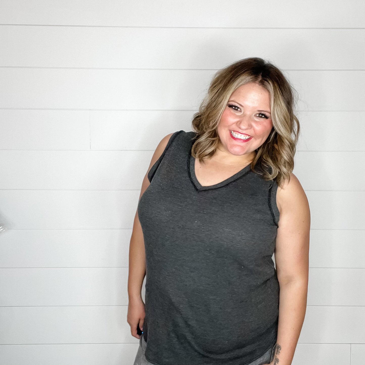 "Tristan" Waffle Texture V Neck Tank Tops (Charcoal)
