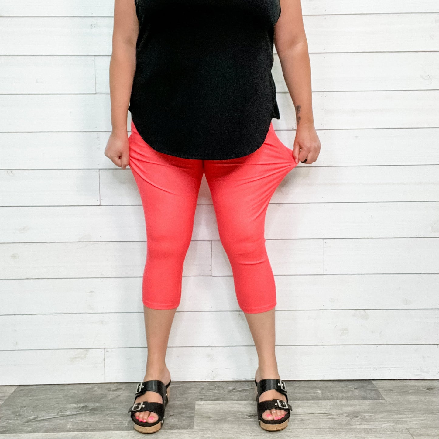 Trouser that Feel Like Jeggings Capris (Coral)