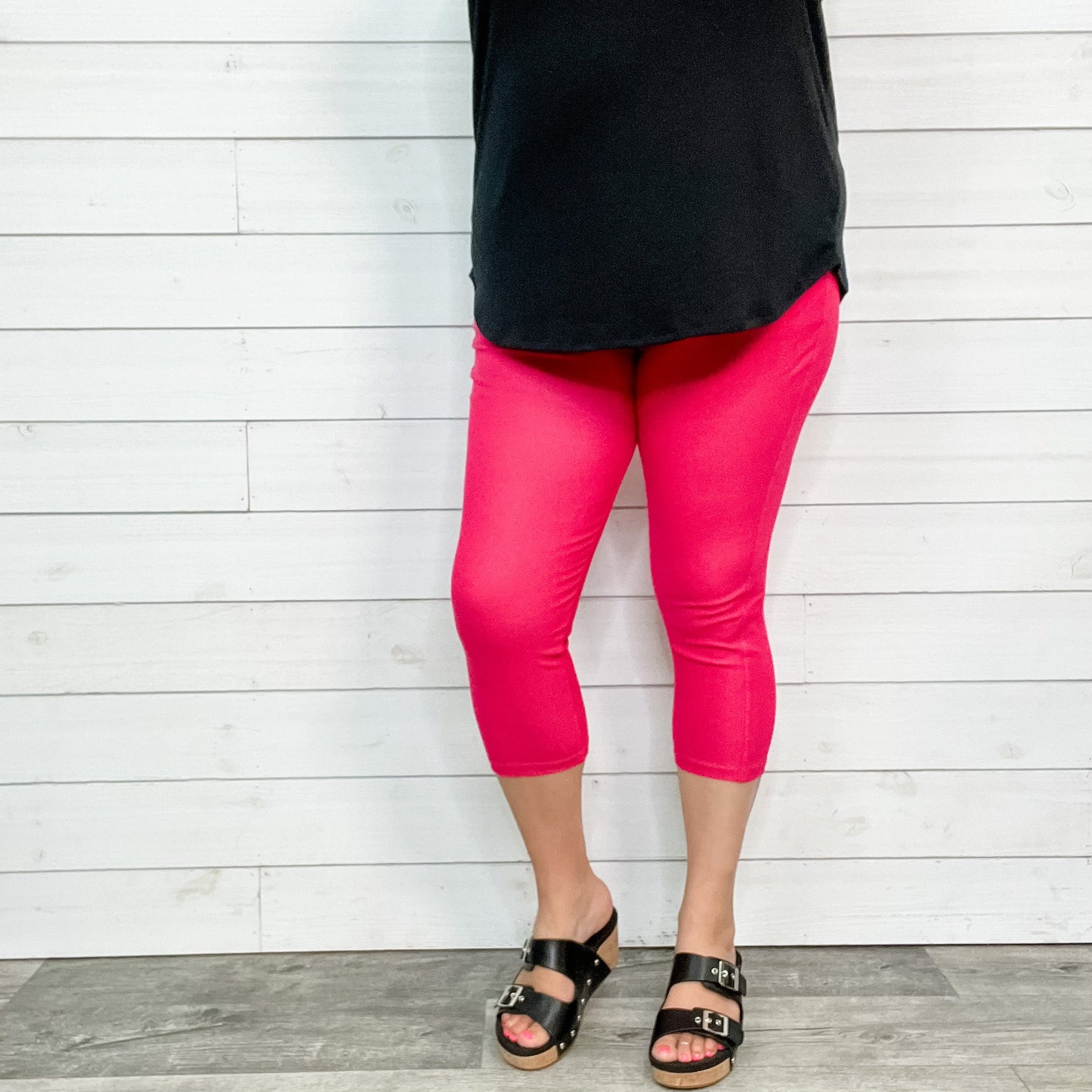 Trouser that Feel Like Jeggings Capris (Fuchsia)