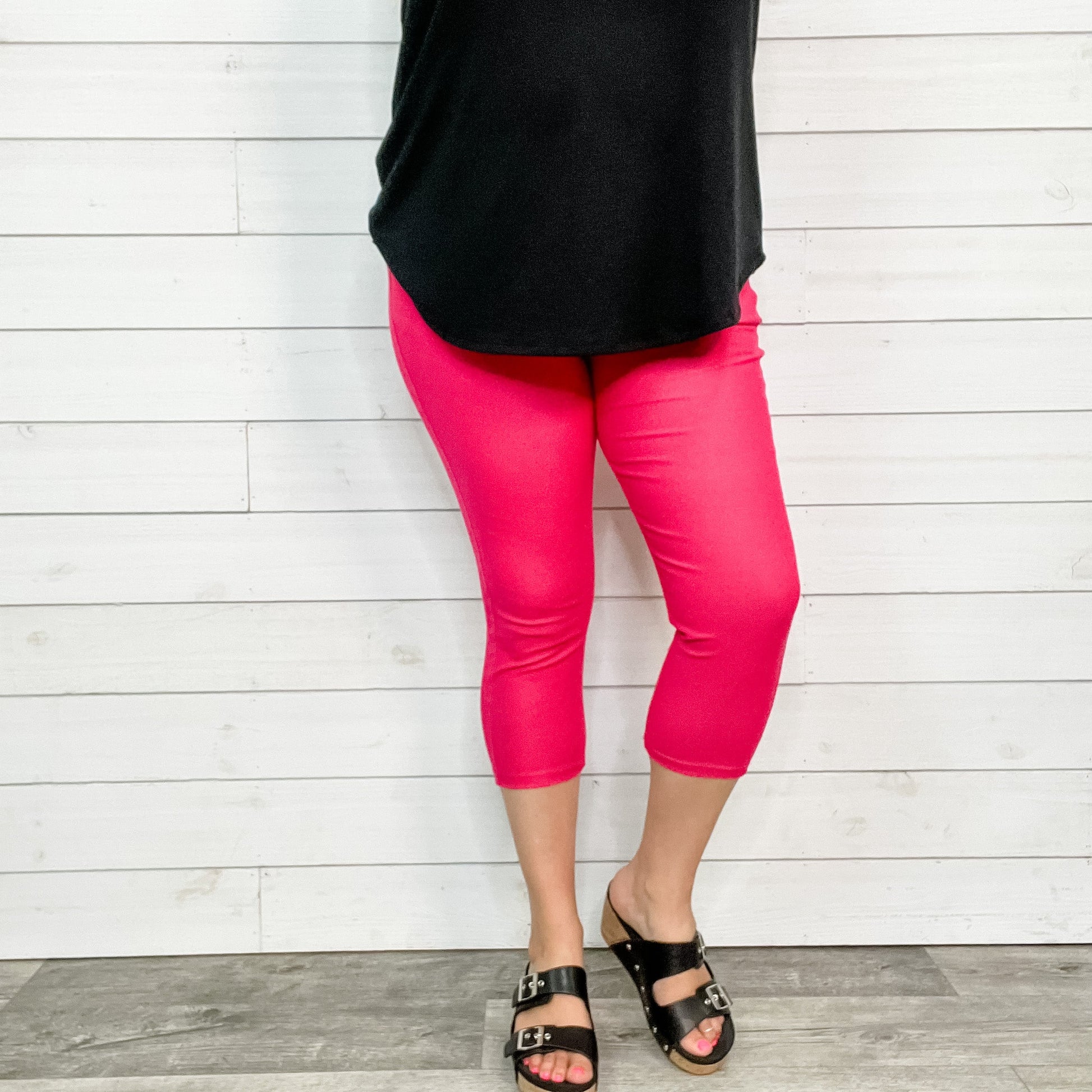 Trouser that Feel Like Jeggings Capris (Fuchsia)
