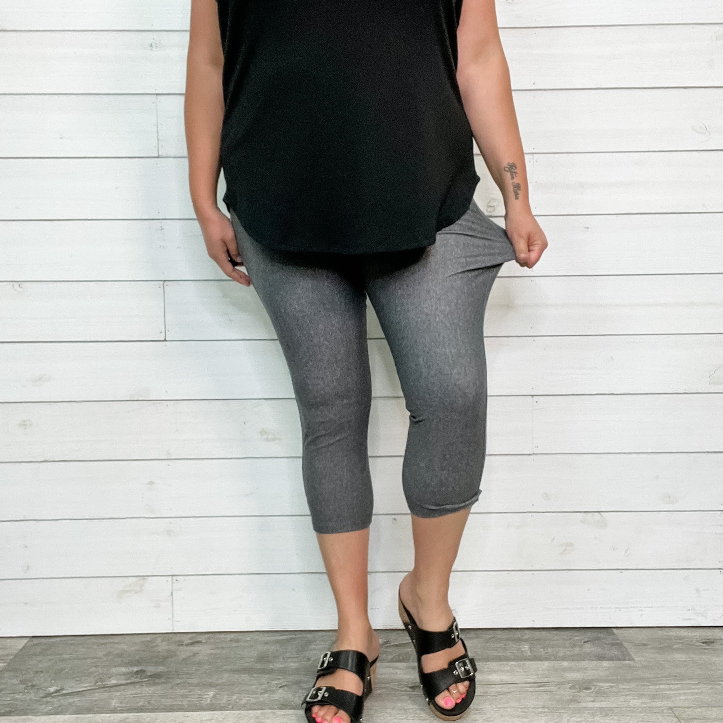 Trouser that Feel Like Jeggings Capris (Grey)