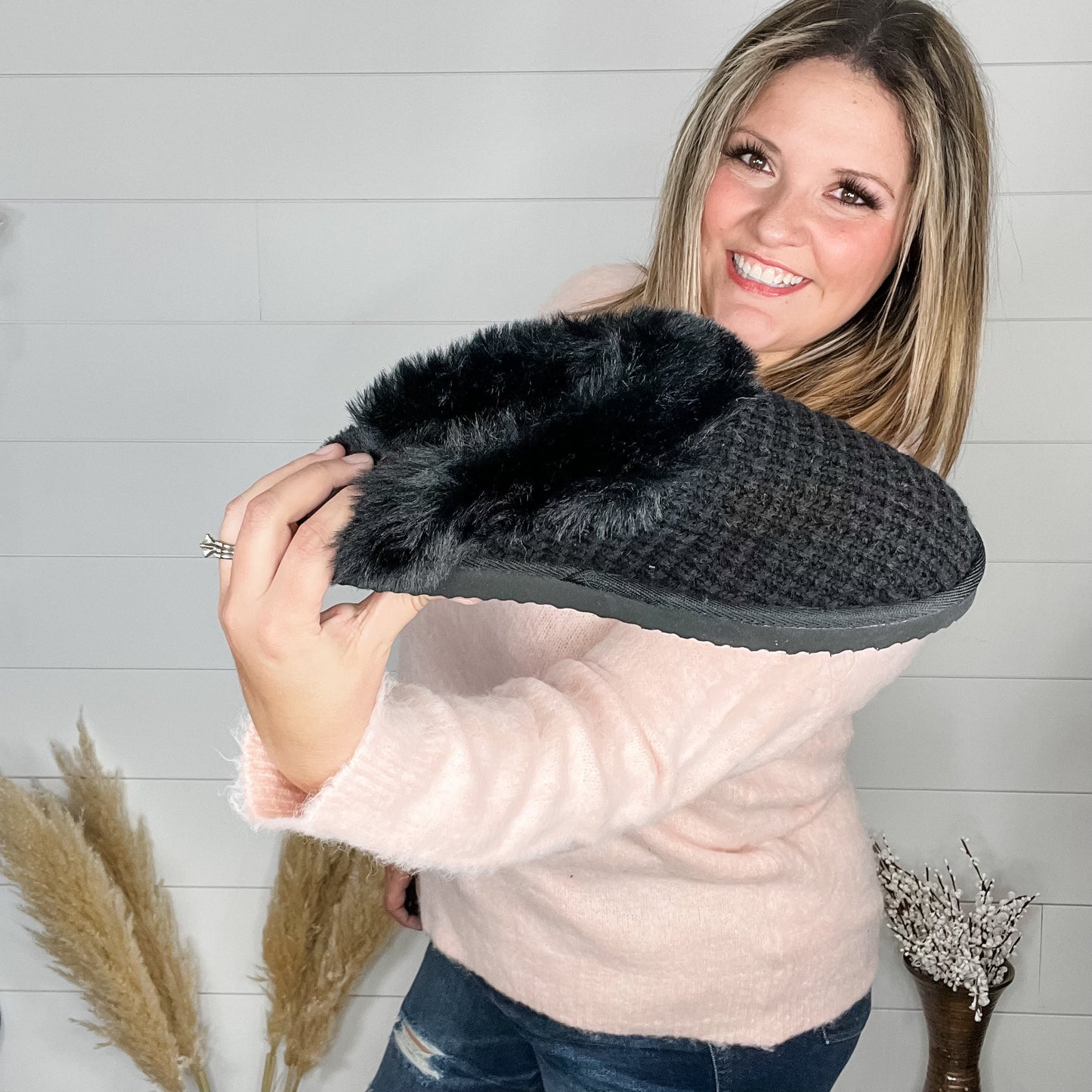 Very G "Sweater" Open Back Fur Lined Slipper Shoe (Black)