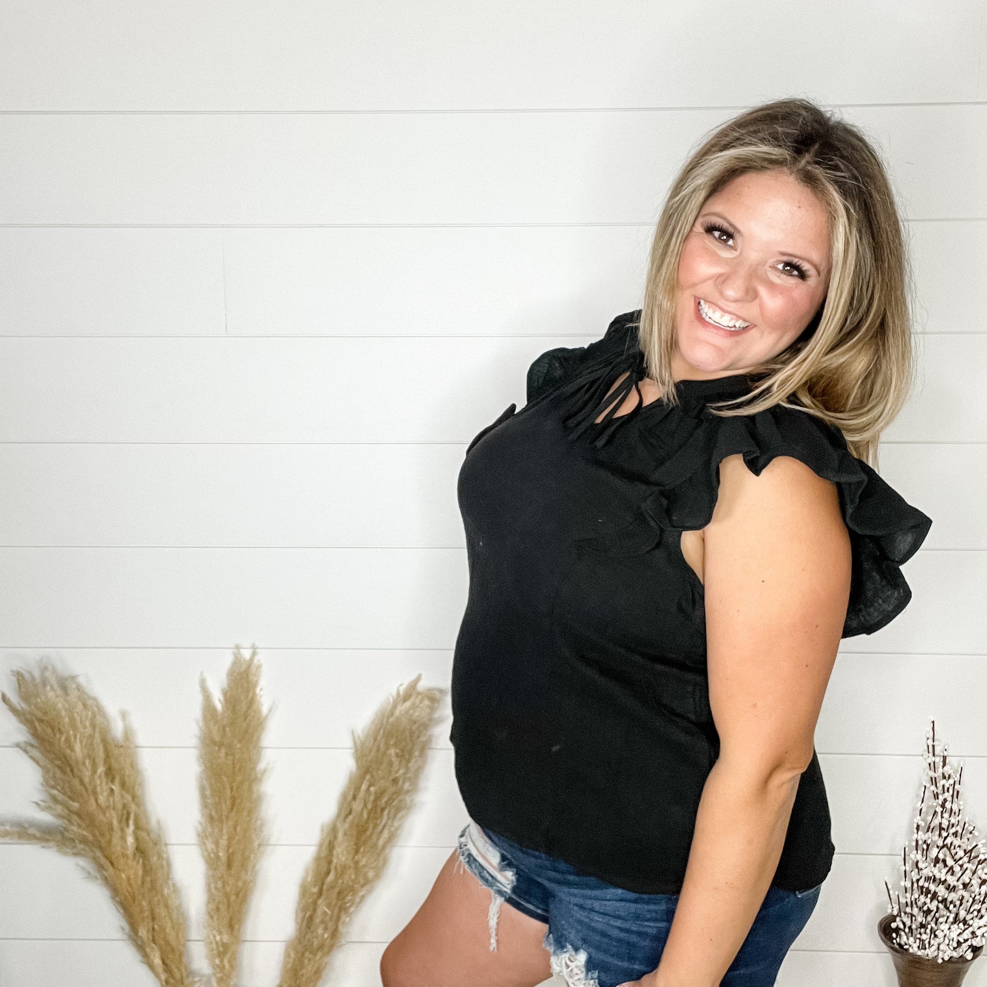 "Wheatland" Ruffle Cap V Neck with Tie Detail (Black)