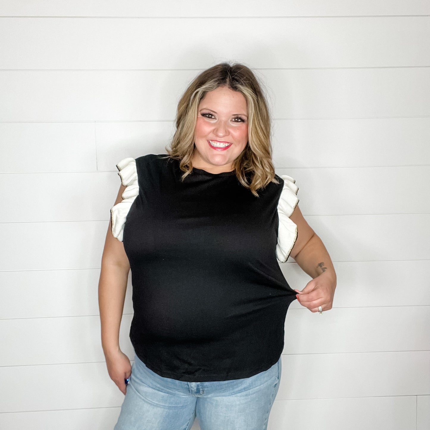 "Wonderment" Ruffle Sleeve Tee (Black)