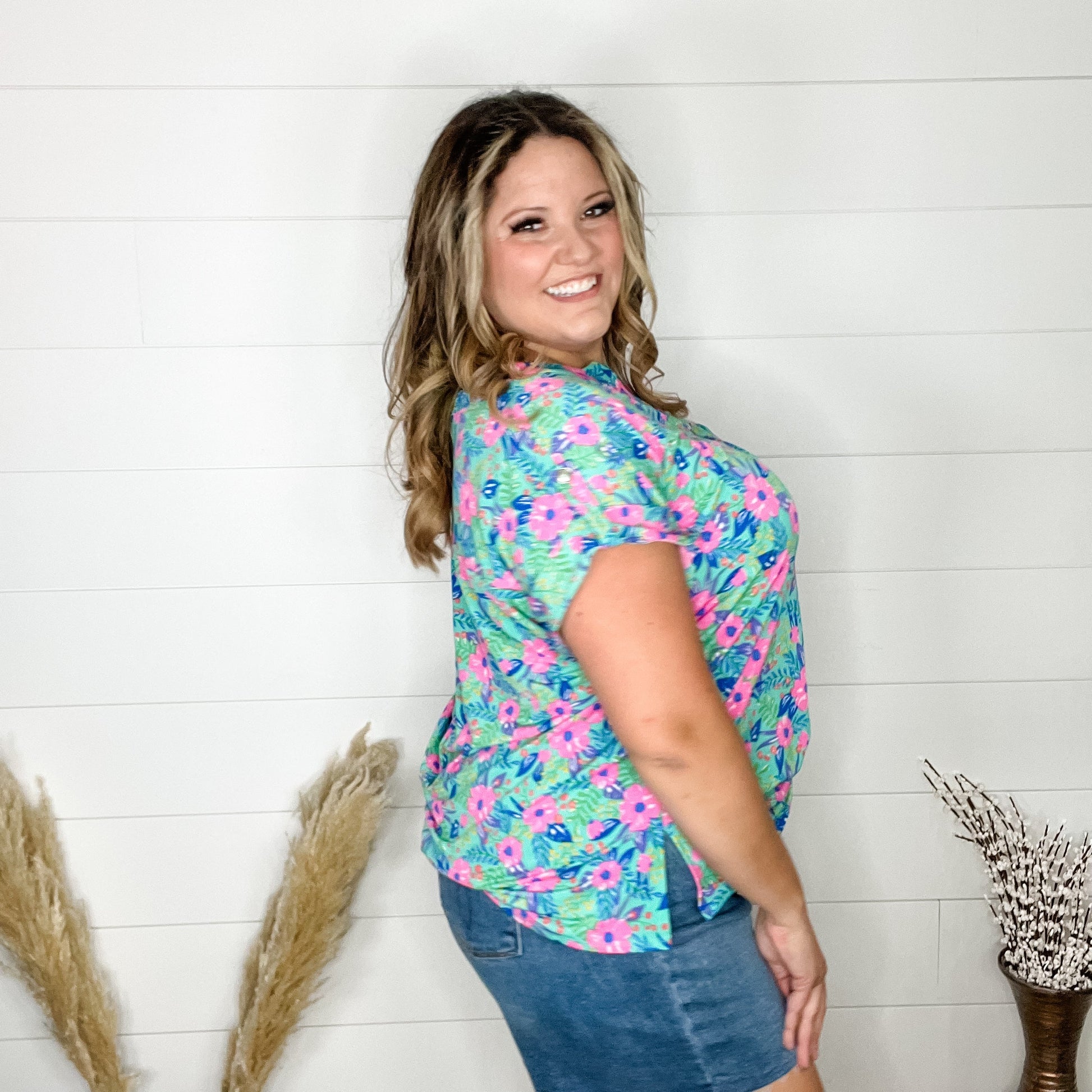 "Yams" Split Neck Cuffed Short Sleeve