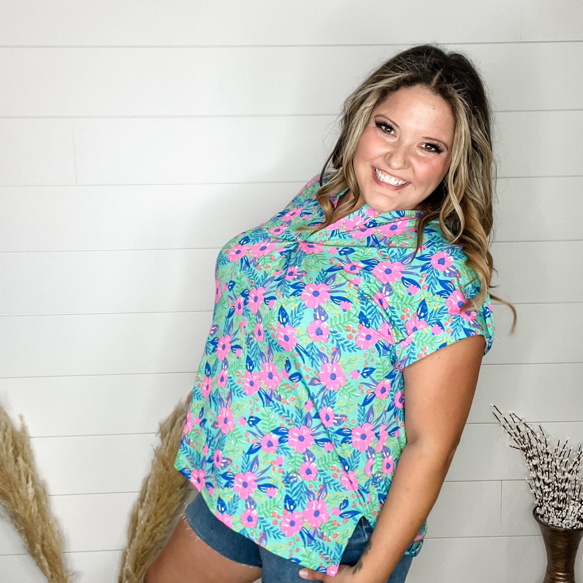 "Yams" Split Neck Cuffed Short Sleeve