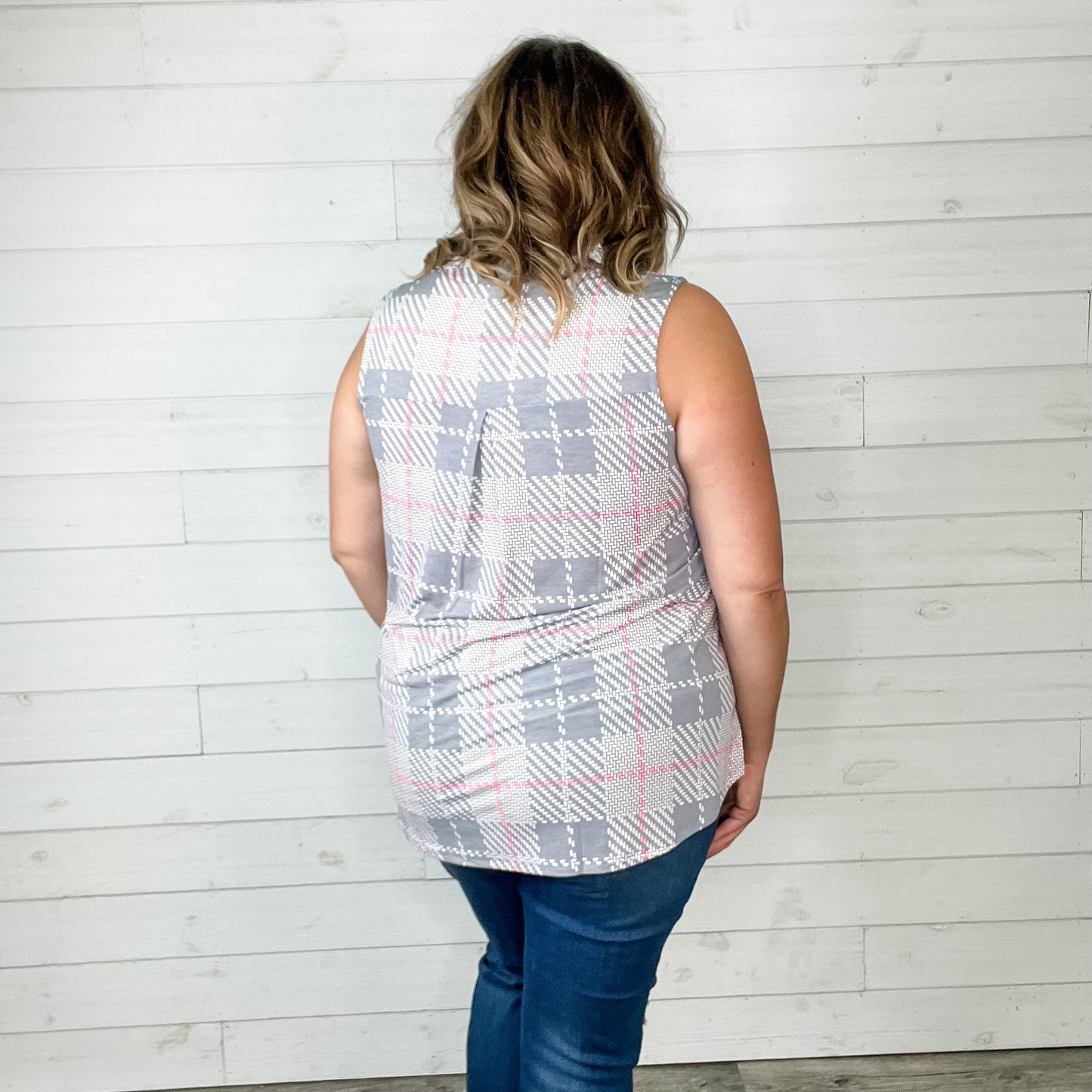 "Zach" Sleeveless Split Neck