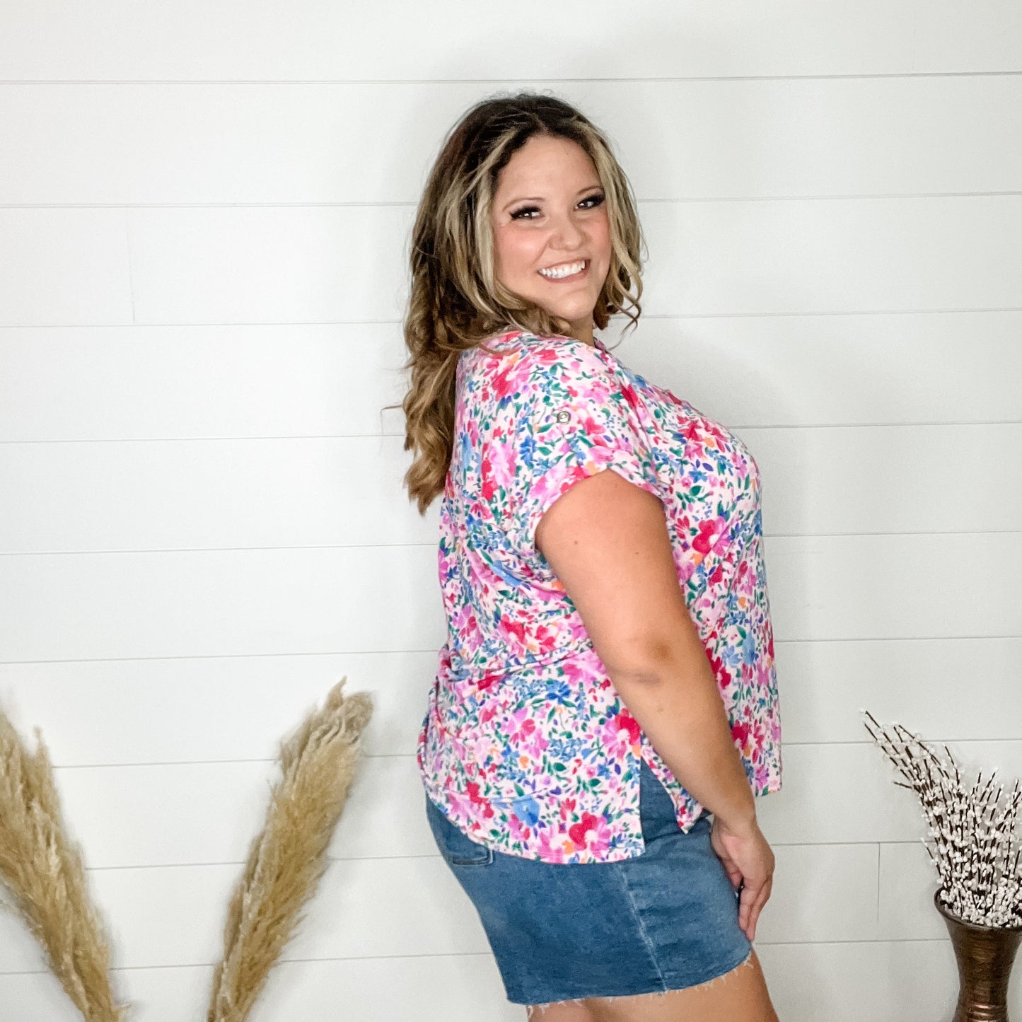 "Zucchini" Split Neck Cuffed Short Sleeve