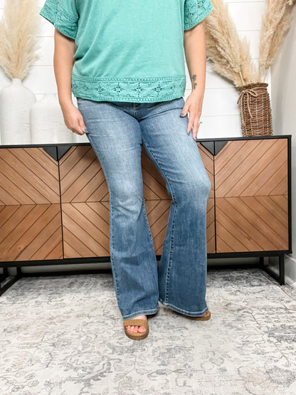 Judy Blue "One For The Books" Straight Leg Jeans
