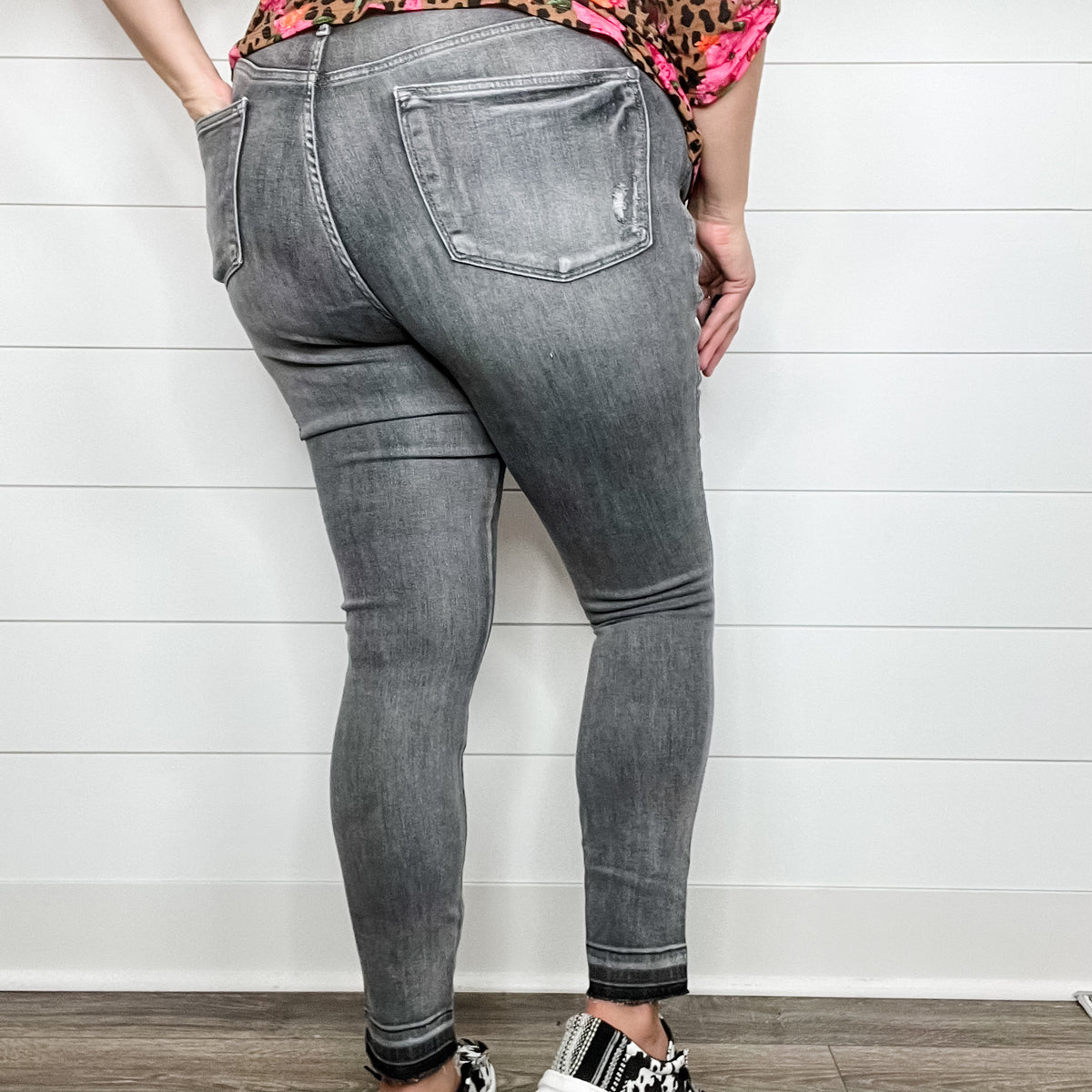 Judy Blue "THE BEST EVER" Grey Tummy Control Jeans