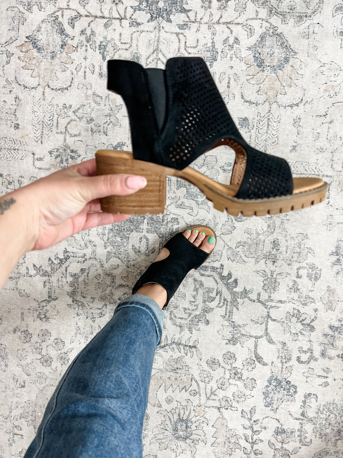 "Milsy" Block Heel Side Zip Sandal by Very G (Black)