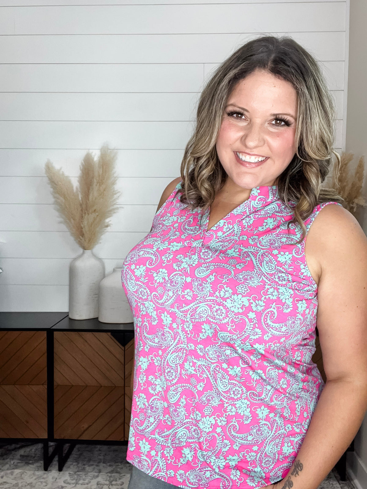 Dear Scarlett "Nia" Sleeveless Lizzy