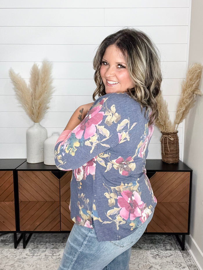 Dear Scarlett "Hanlon" 3/4 Sleeve Weekender