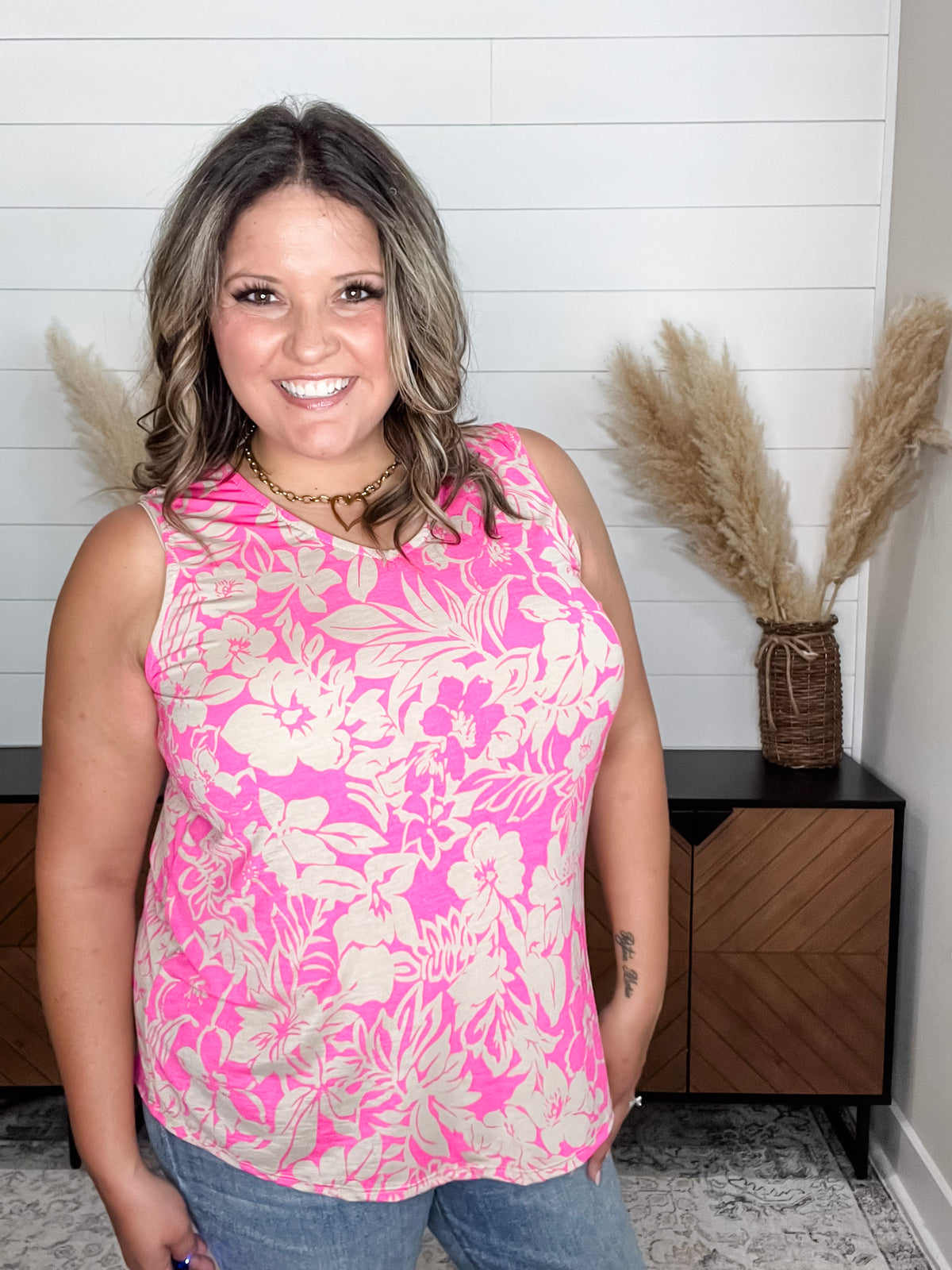 Dear Scarlett "Hobart" U Neck Tank Top
