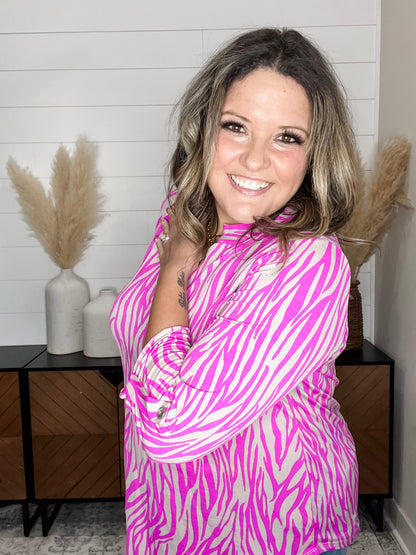 "Wilder" Animal Print Lizzy 3/4 Sleeve Split Neck