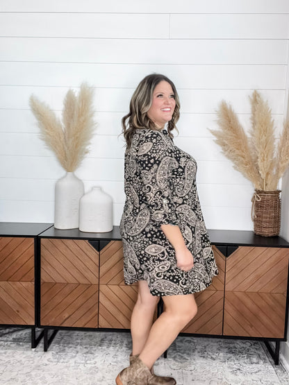 Dear Scarlett "Lithium" 3/4 Sleeve Split Neck Dress with Pockets