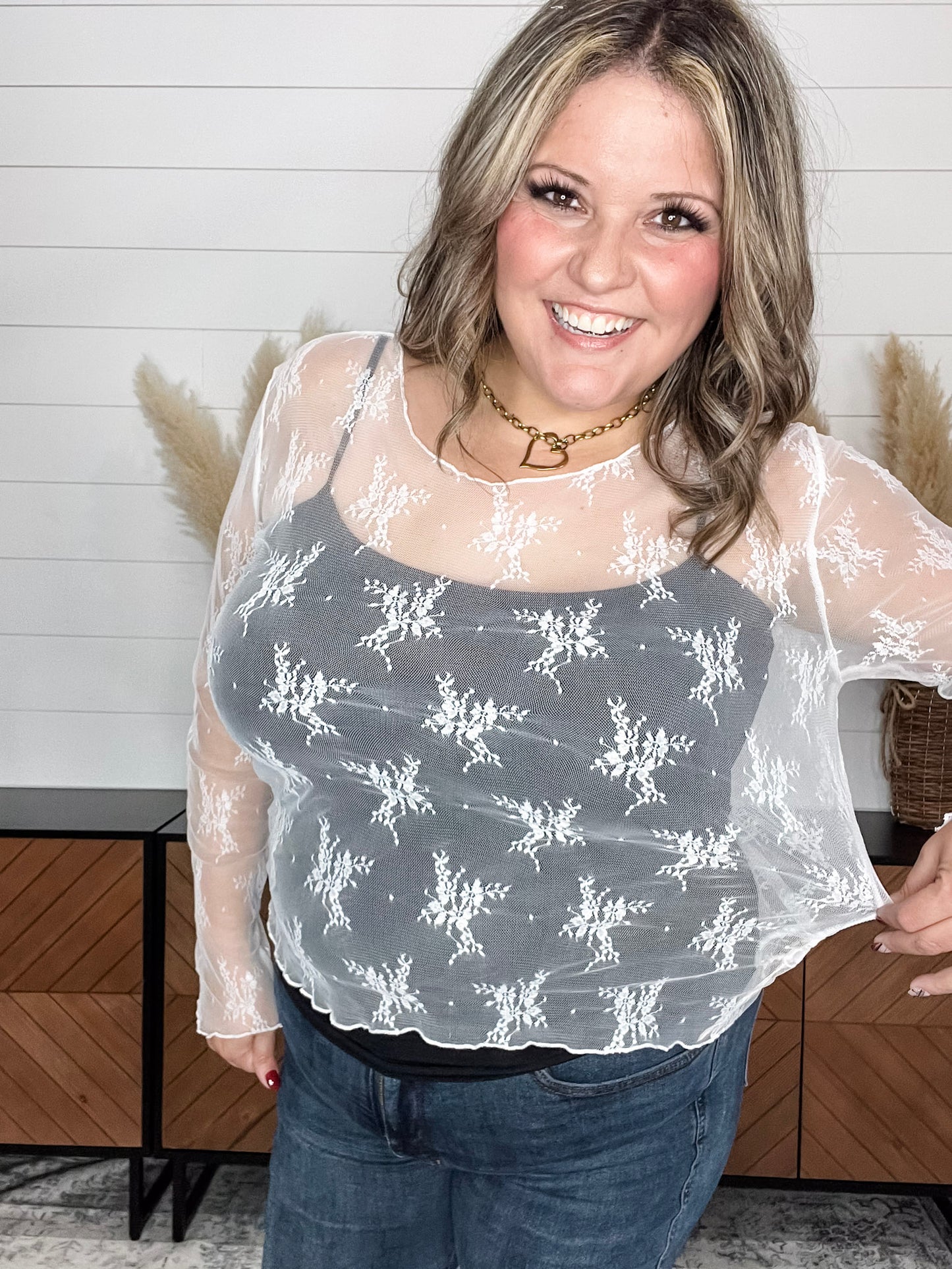 "Quarter" Long Sleeve Lace Top (White)