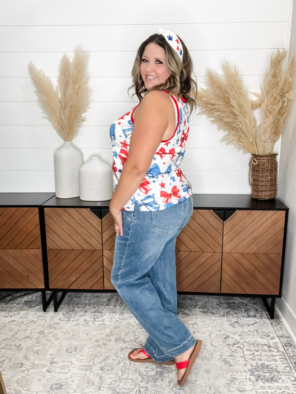 Judy Blue Star Detail Wide Leg Jeans