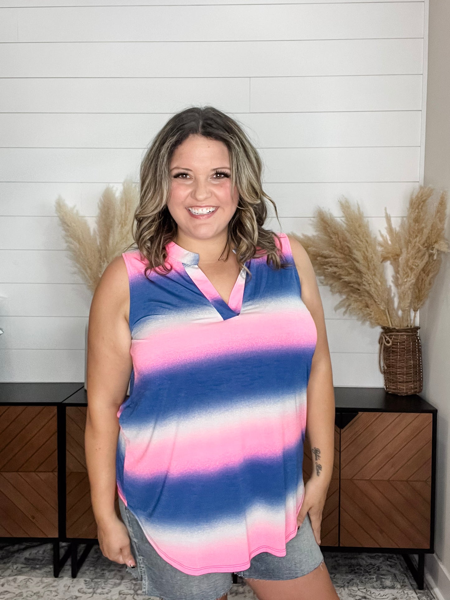 "Napa" Sleeveless Lizzy