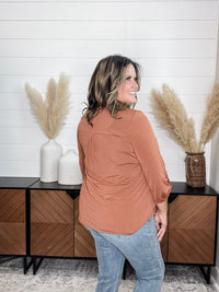Dear Scarlett "Timeline" 3/4 Sleeve Split Neck (Rust)