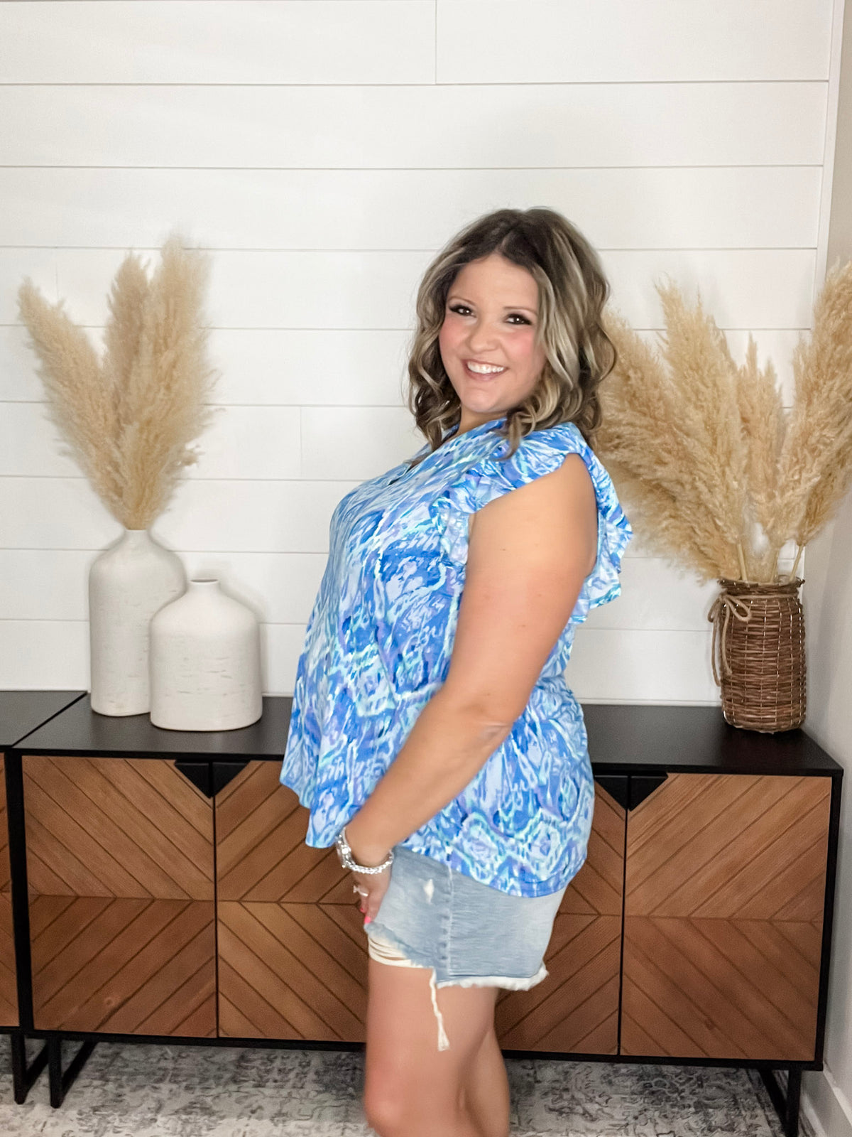 Dear Scarlett "Prospect" Flutter Sleeve Split Neck