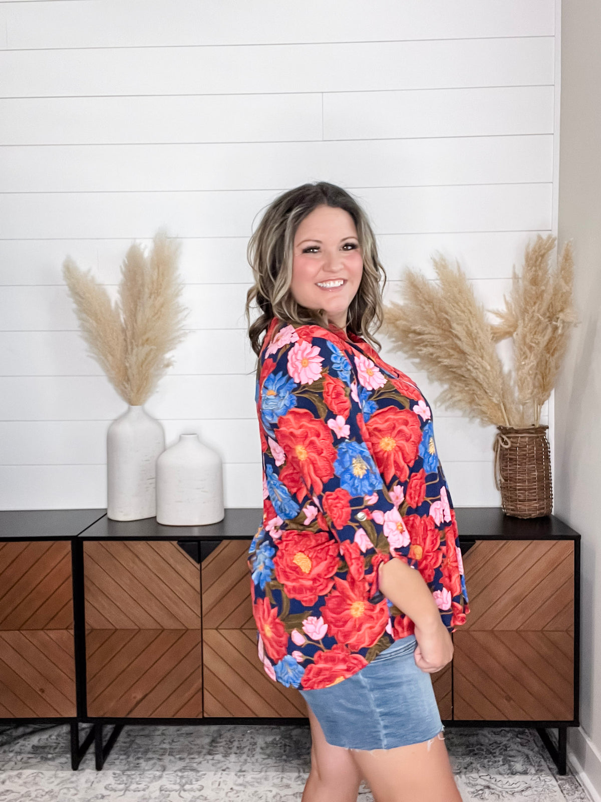Dear Scarlett "Copeland" Floral Lizzy 3/4 Sleeve Split Neck