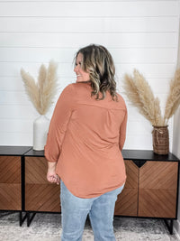 Dear Scarlett "Timeline" 3/4 Sleeve Split Neck (Rust)