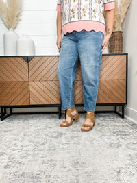 Judy Blue "Rhett" Barrel Jeans