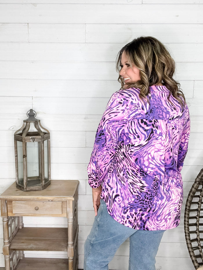 Dear Scarlett "Memo" Animal Print Lizzy 3/4 Sleeve Split Neck