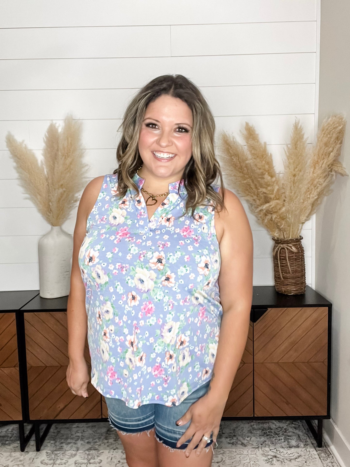 "Reece" Sleeveless Lizzy